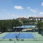 מלון Kemer Country Istanbul 4*
