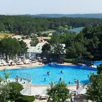 מלון Kemer Country Istanbul Zekeriyaköy