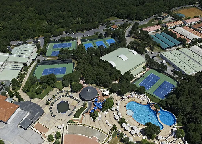 Kemer Country Istanbul 4*